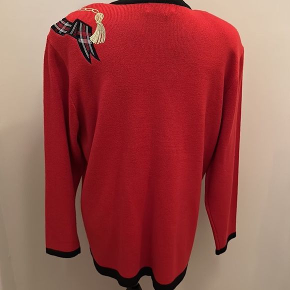 Doncaster Sweater‼️ - Picture 4 of 5